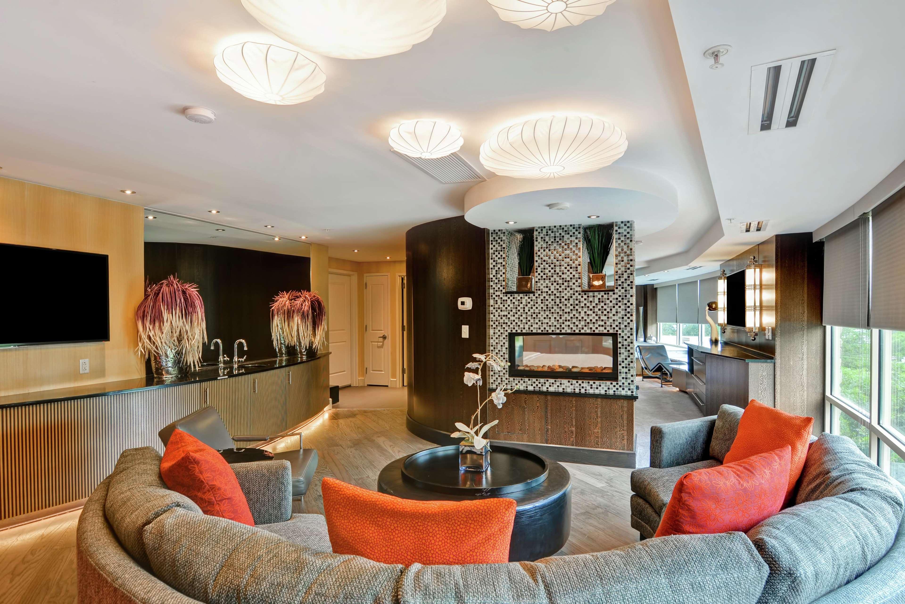 Hampton Inn & Suites Crabtree Роли Экстерьер фото