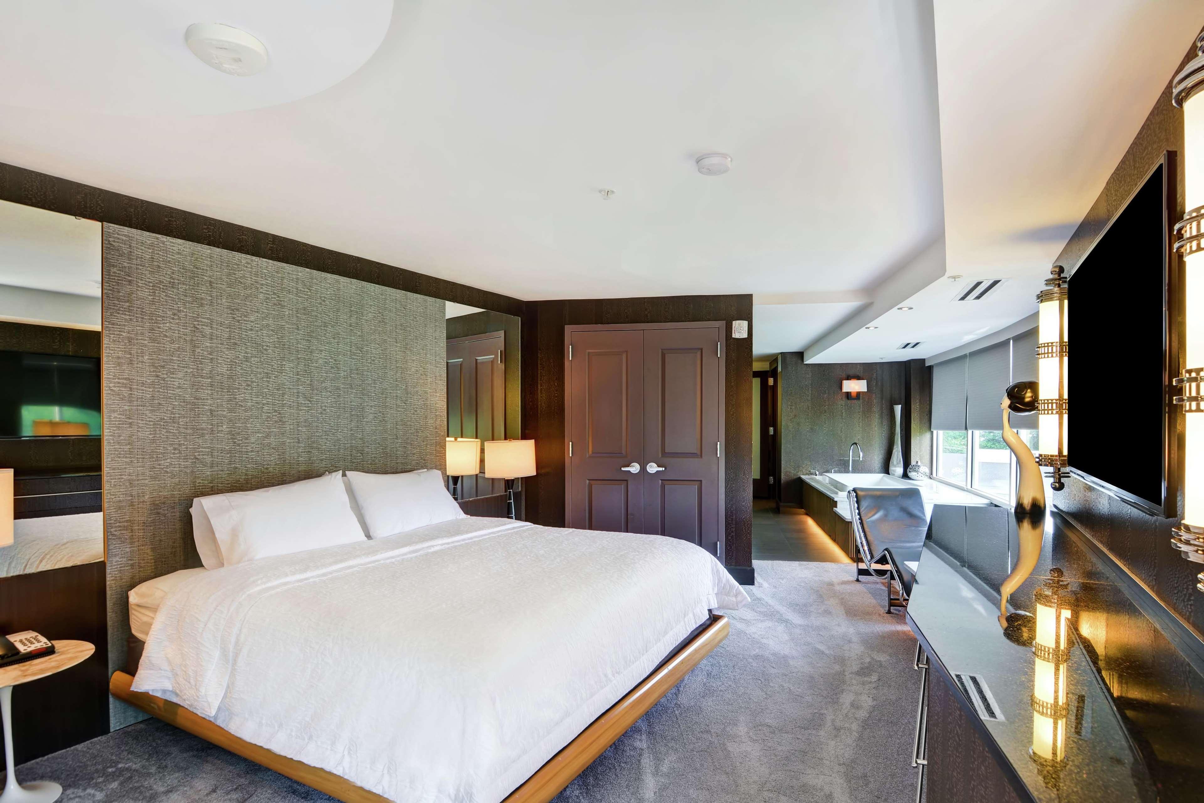 Hampton Inn & Suites Crabtree Роли Экстерьер фото