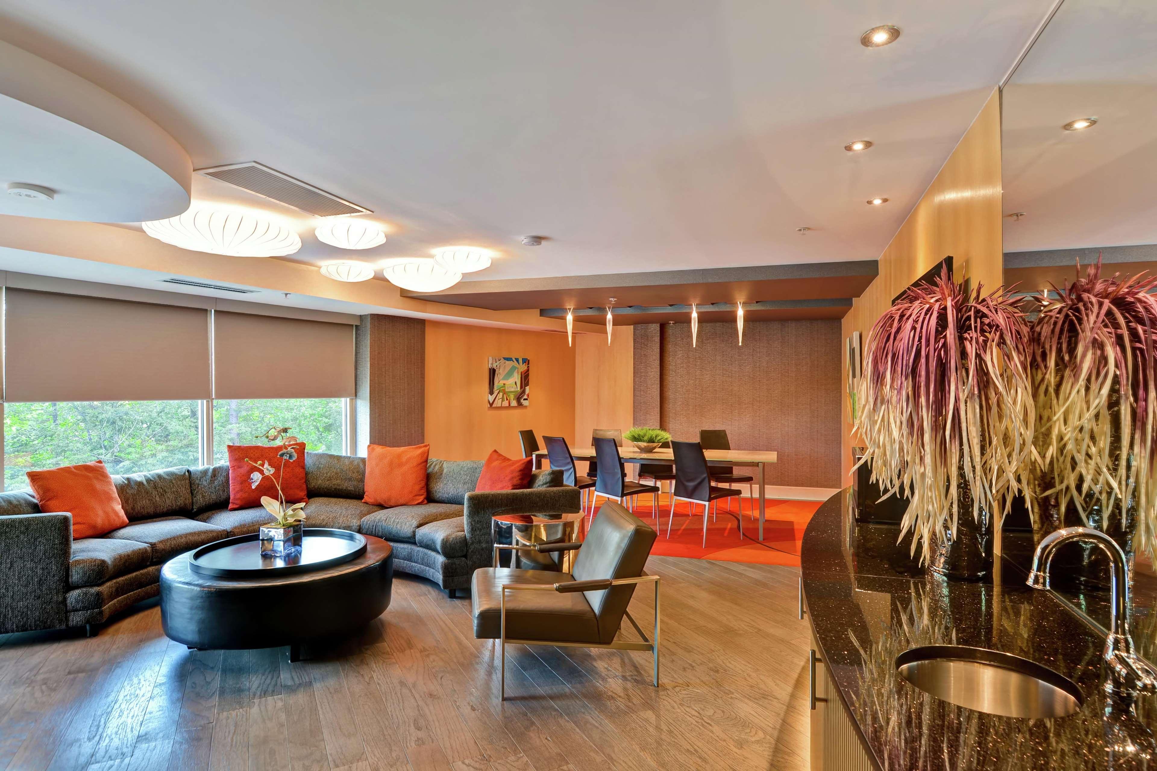Hampton Inn & Suites Crabtree Роли Экстерьер фото