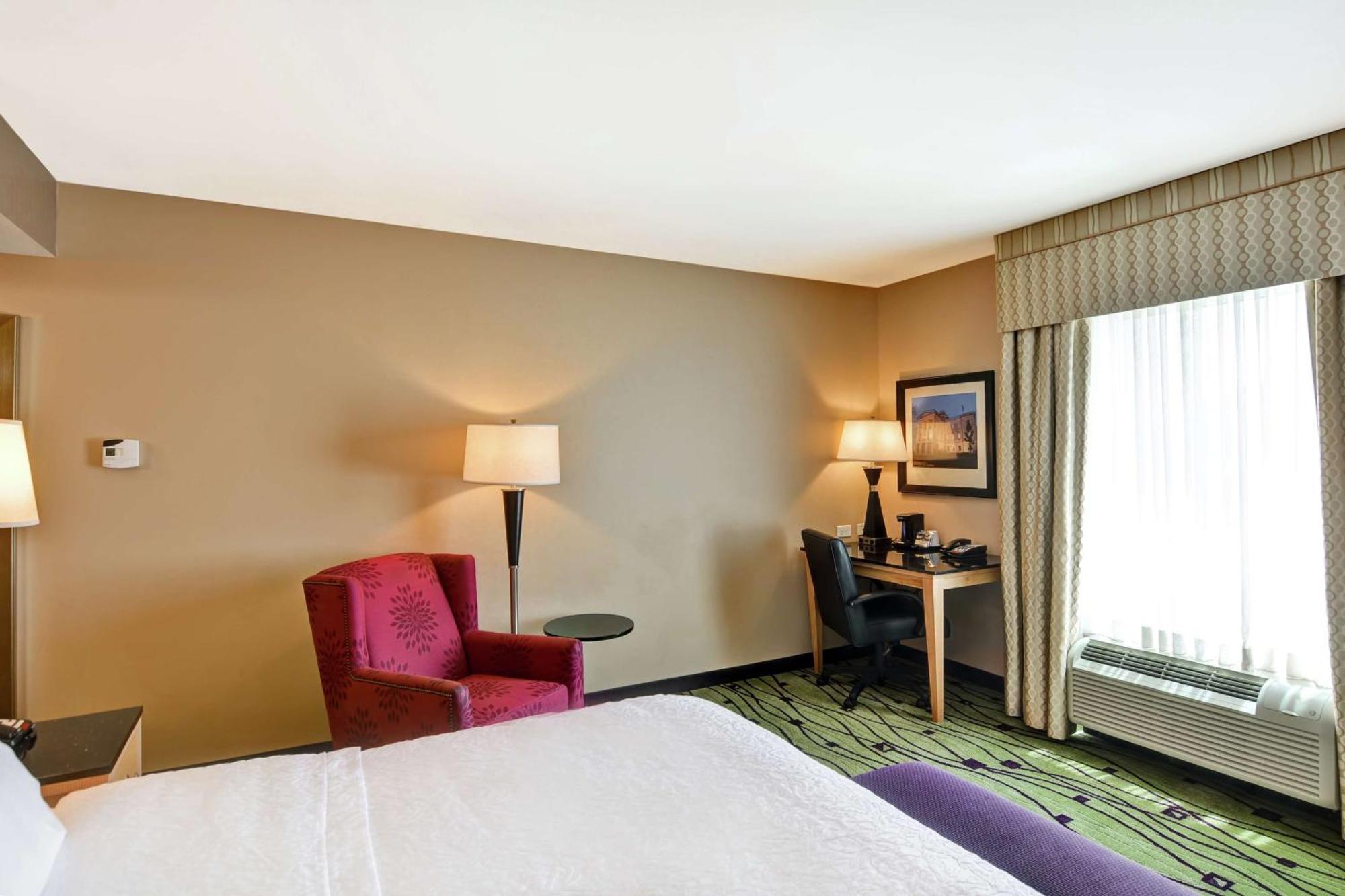 Hampton Inn & Suites Crabtree Роли Экстерьер фото