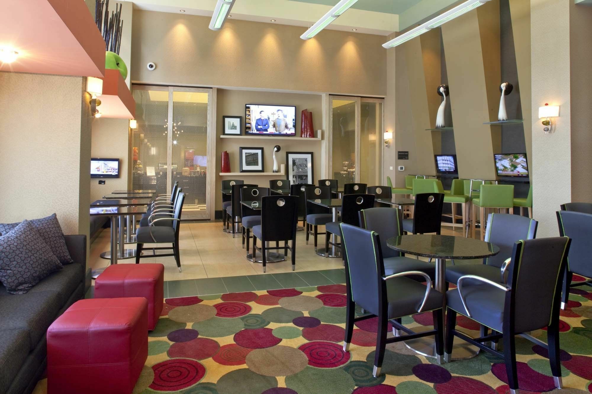 Hampton Inn & Suites Crabtree Роли Экстерьер фото